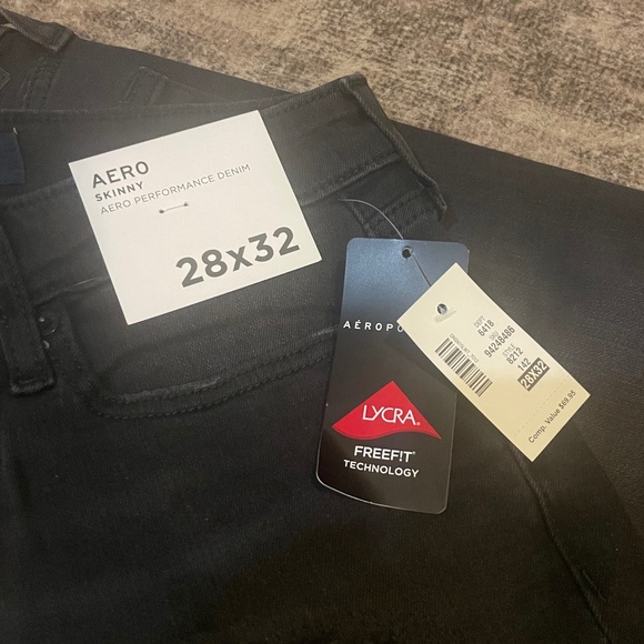 NWT 28x32 Skinny Premium Jean With LYCRA® FREEF!T® Technology - Picture 7 of 9